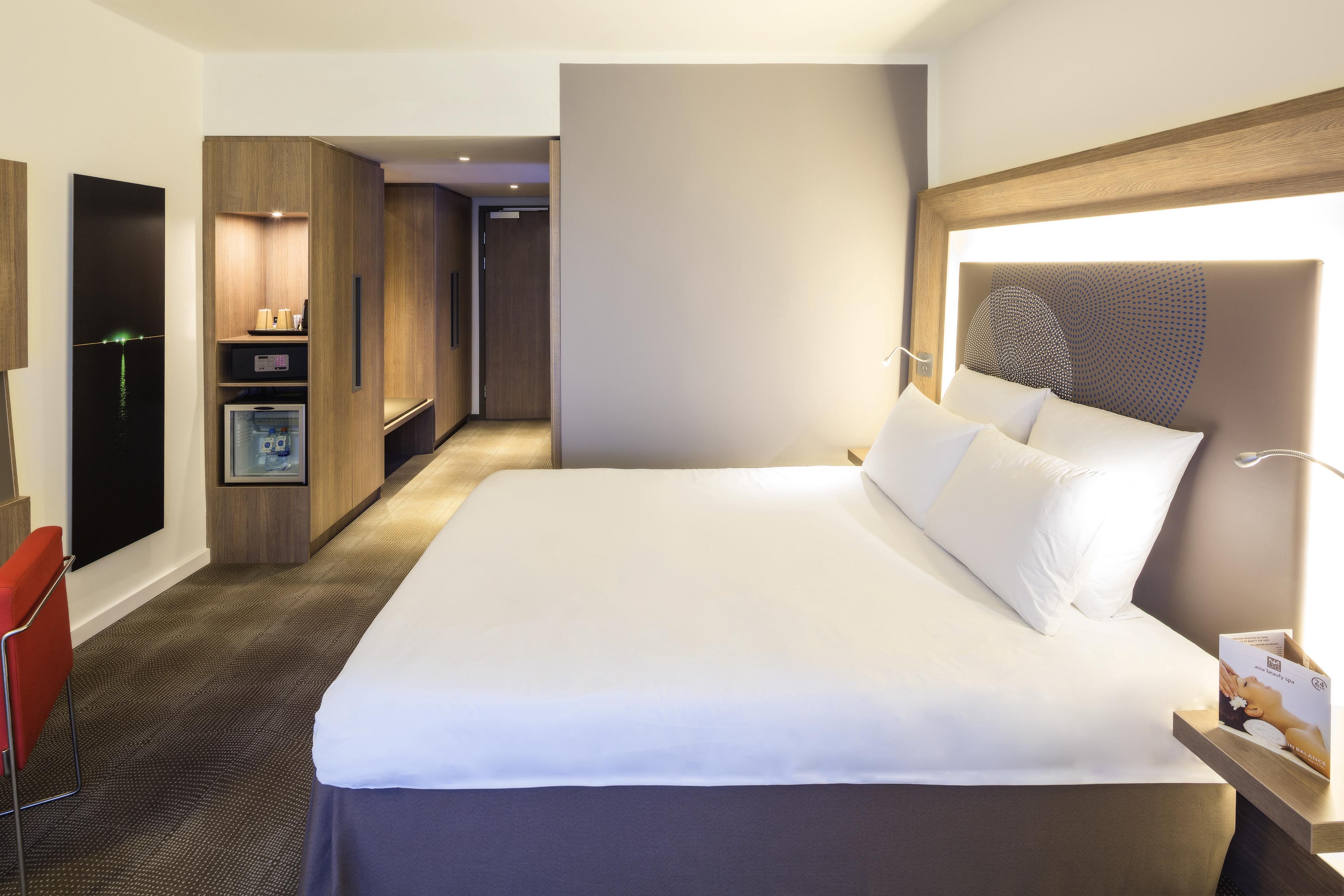 Novotel Paris 17 Exterior photo