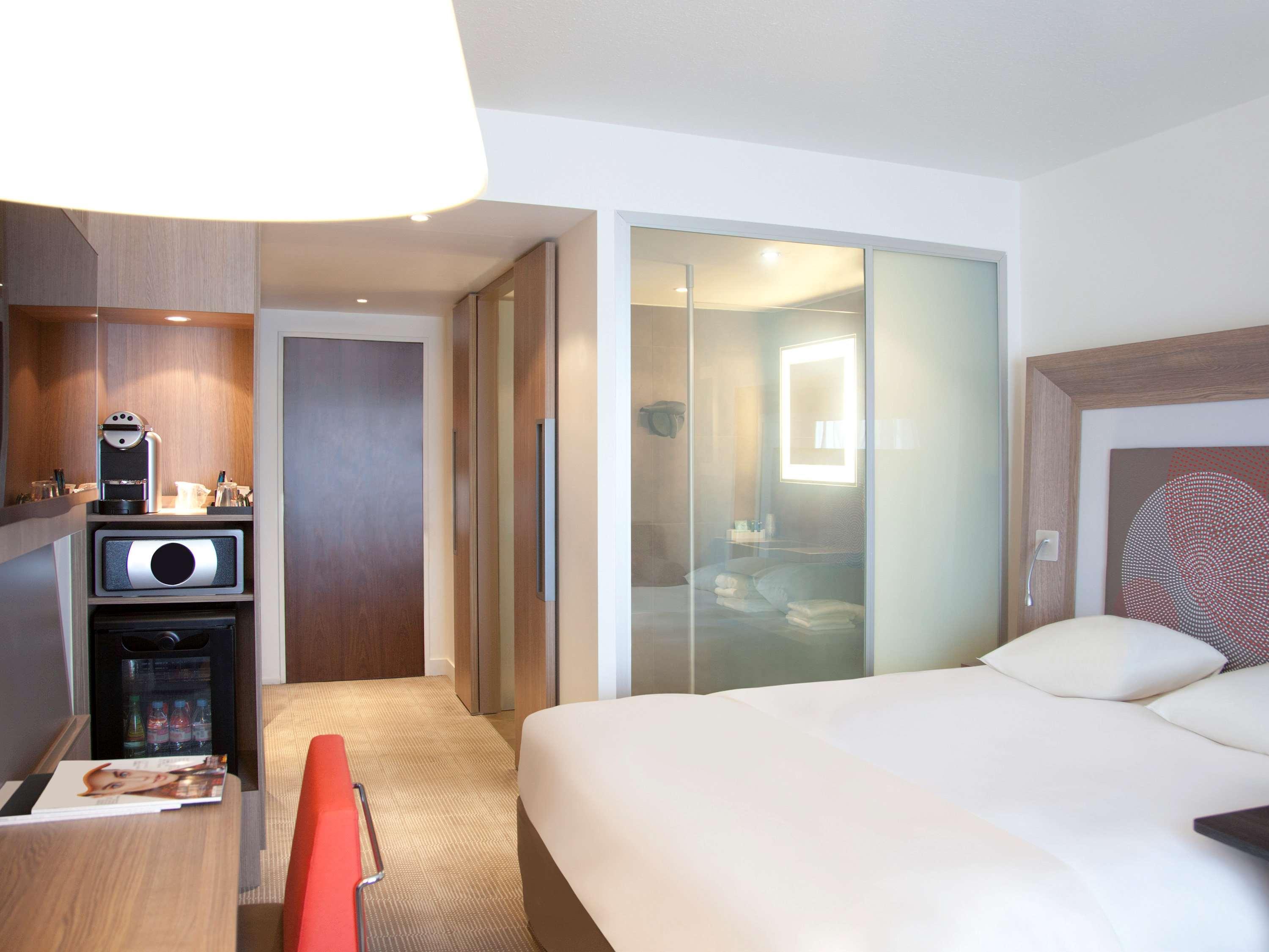 Novotel Paris 17 Exterior photo