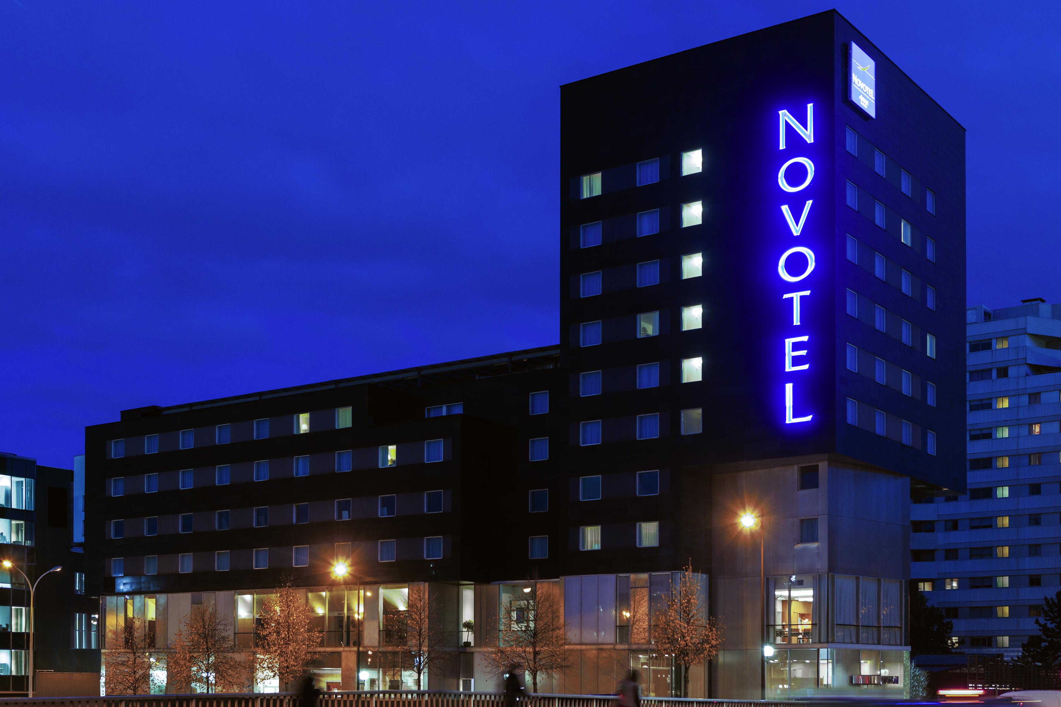 Novotel Paris 17 Exterior photo