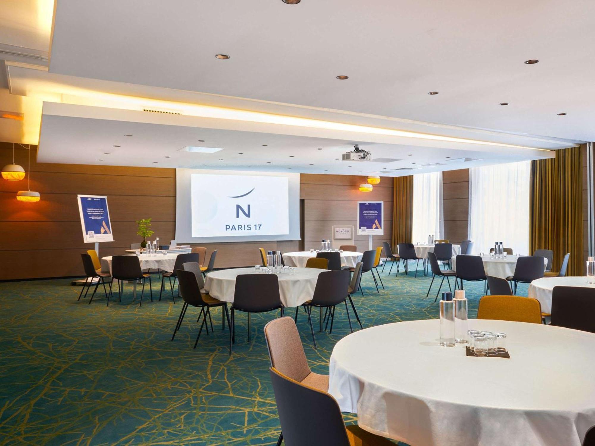 Novotel Paris 17 Exterior photo
